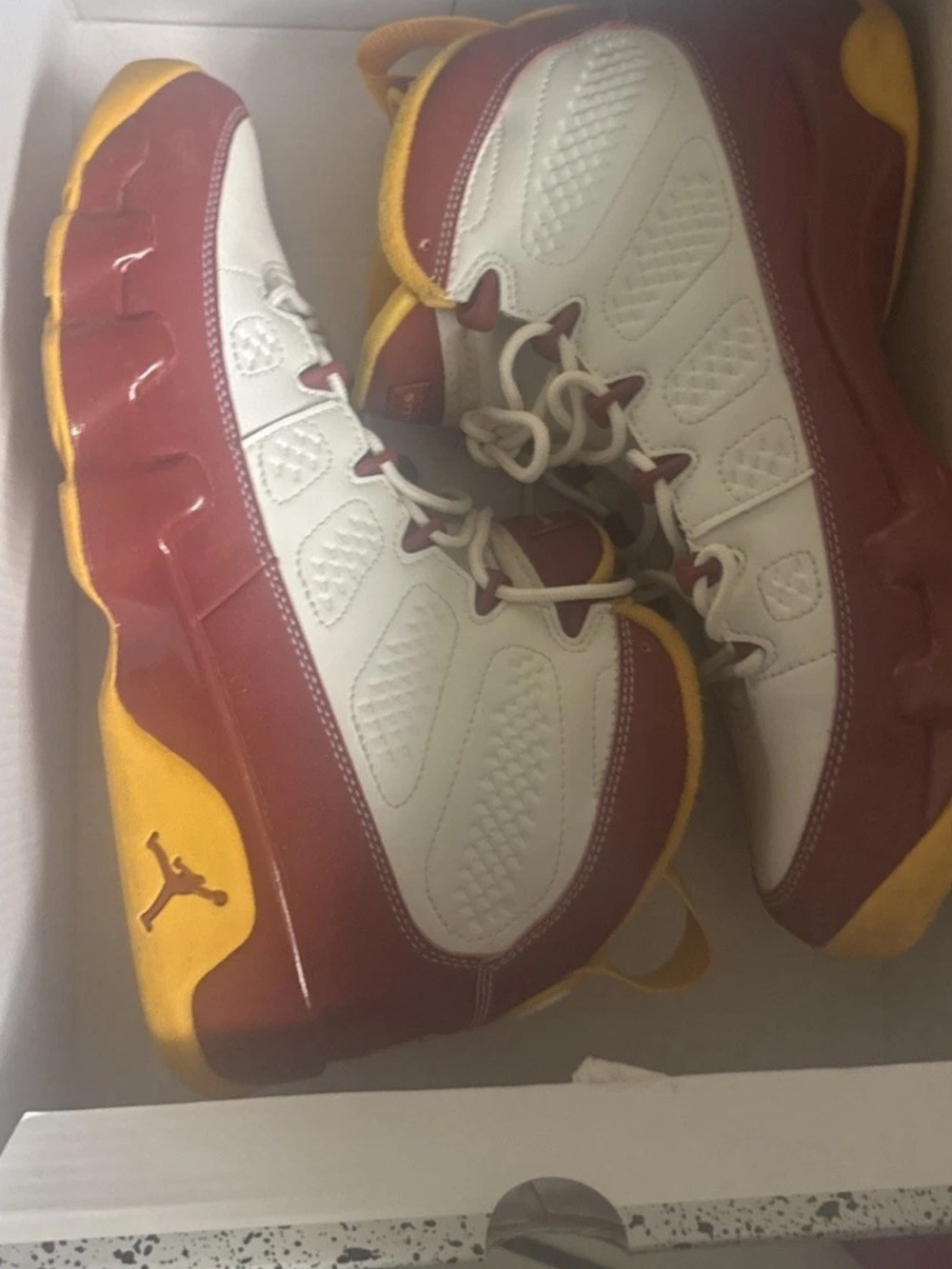 Deadstock Nike air retro Jordan 9 Bentley Ellis crawfish size 8